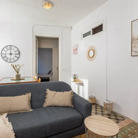 22ara1051- 4br Flat In The Center *
