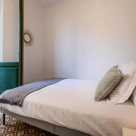 22ara1051- 4br Flat In The Center 아파트 바르셀로나