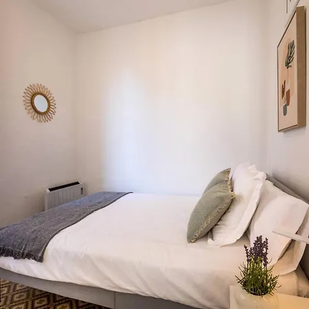 22ara1051- 4br Flat In The Center 아파트 바르셀로나