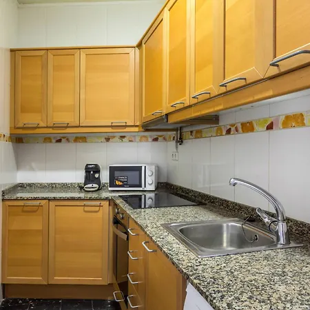 22ara1051- 4br Flat In The Center
